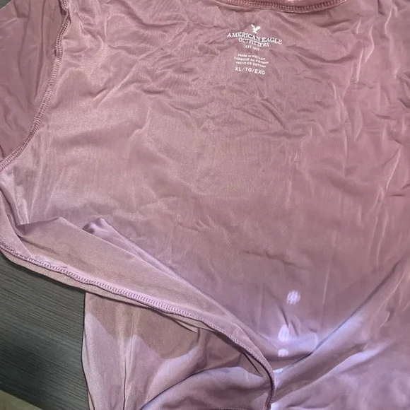 23. American Eagle Ombre Colored Top Size XL - Picture 11 of 12